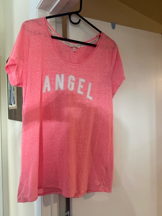 Victoria's Secret Tops - Victoria's Secret Coral Pink Crew Neck Tee